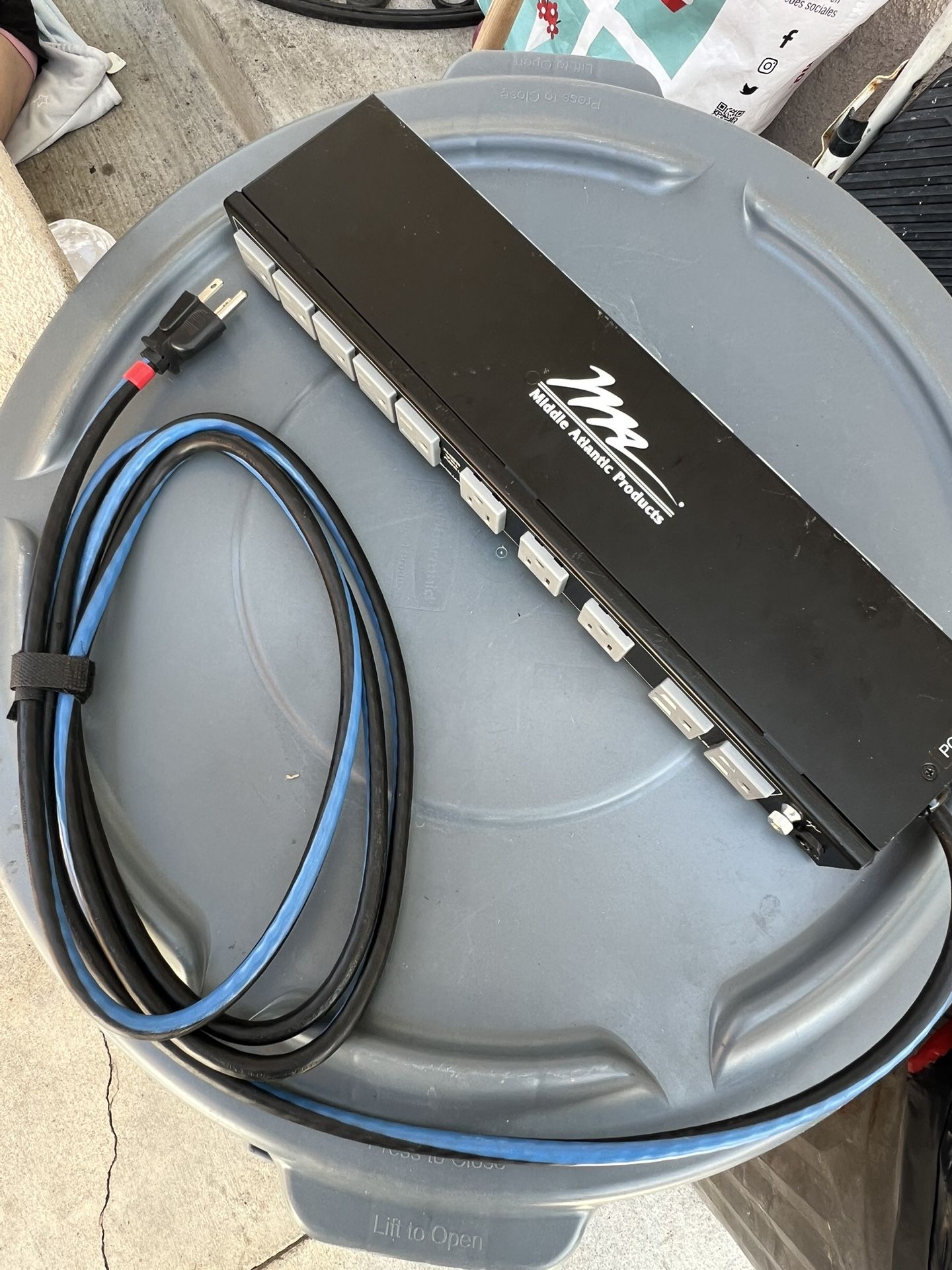 Middle Atlantic PD-2015R-NS 20 Outlet 15 Amp Multi-Mount PDU