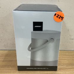 BOSE SOUNDLINK REVOLVE+II PORTABLE BLUETOOTH SPEAKER.