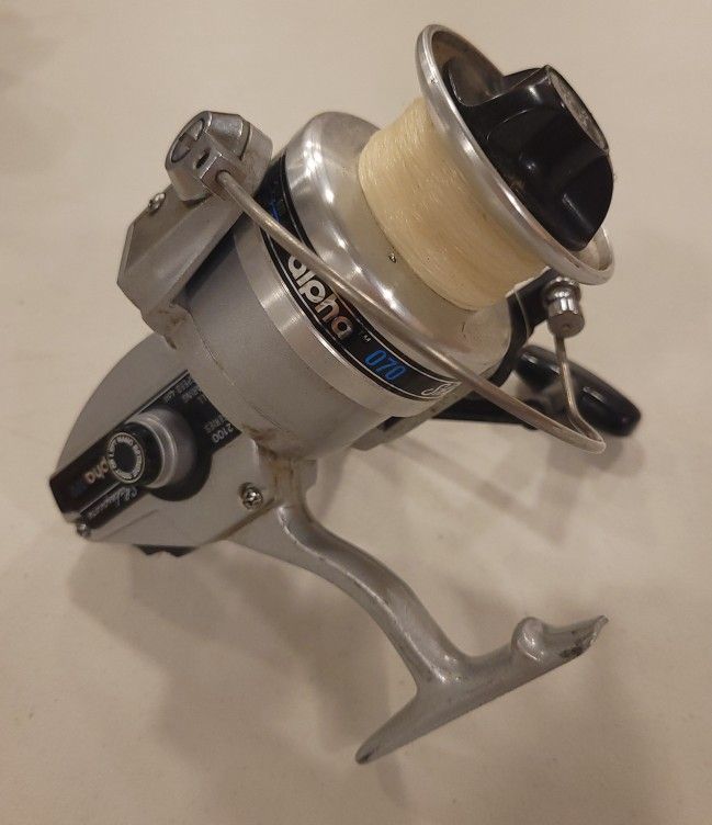 Shakespeare Alpha 070 2100 Series Spinning Reel
