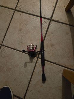 Girls Brand New Fishing Pole