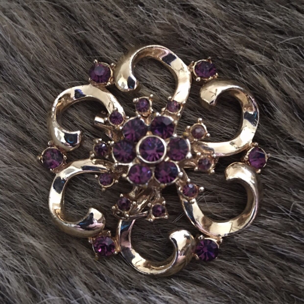 Vintage 60s Coro purple rhinestone cluster brooch