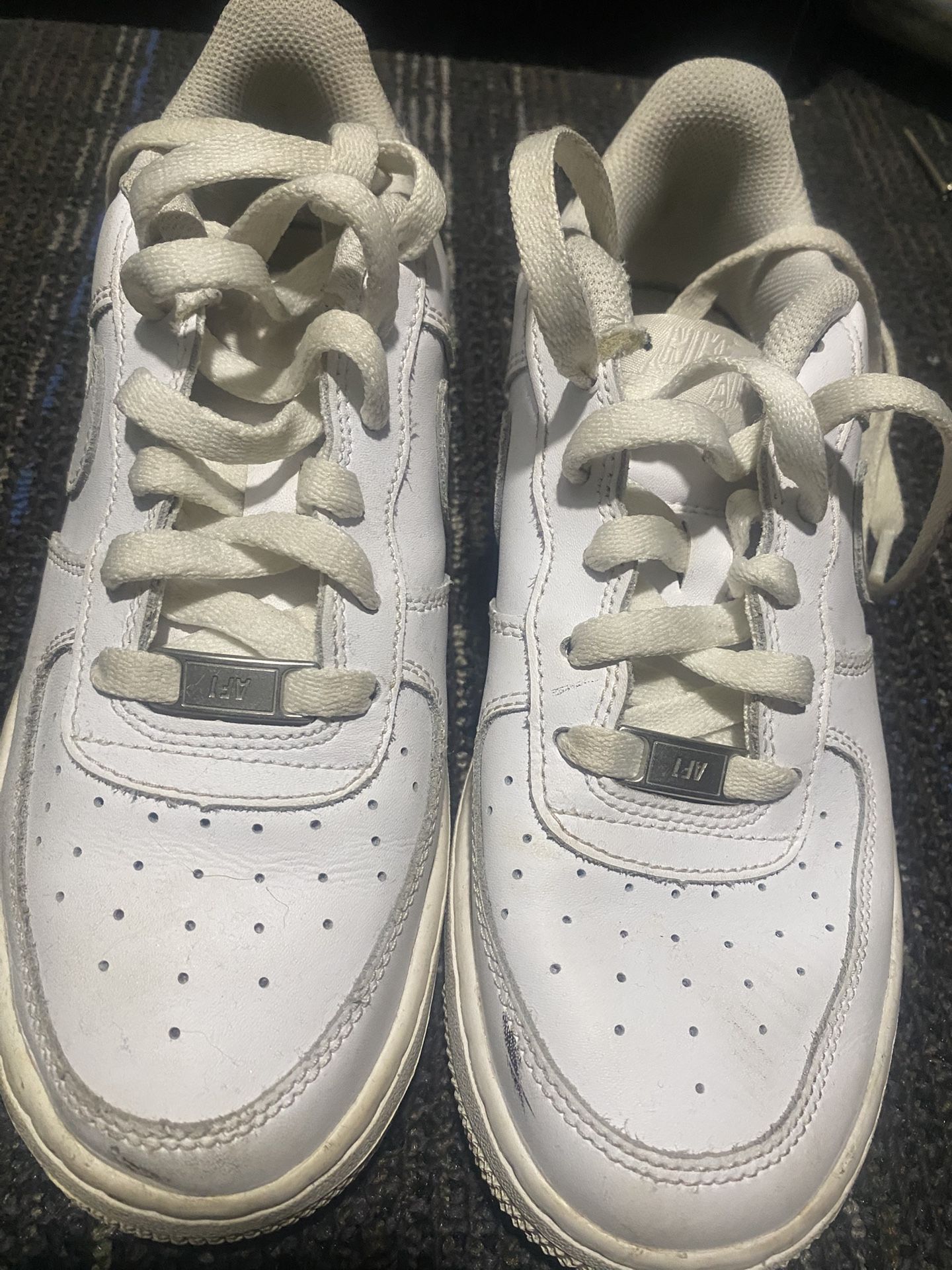 Tennis Shoes Size 5.5