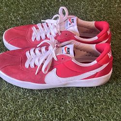 Nike SB Bruin React Size 10 Red White skate