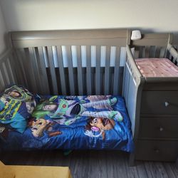 Crib With Changing Table