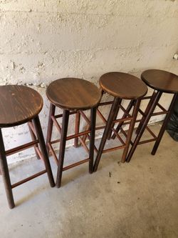 Set of 4 24-inch Counter Height Wooden Swivel Bar Stools