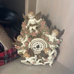 Angels Antique With Clock 