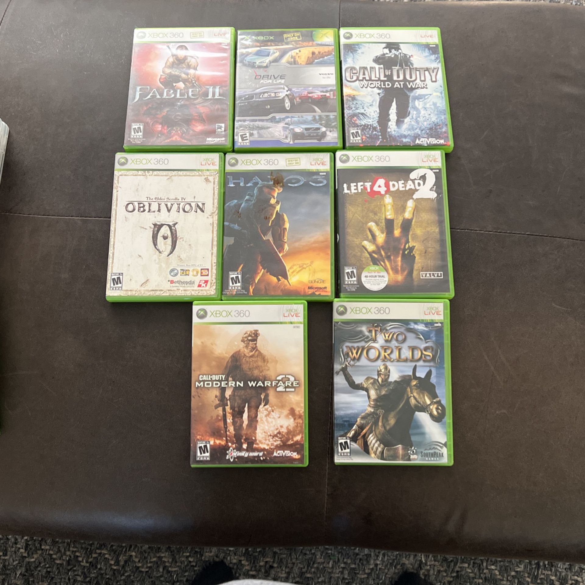 XBOX 360. 8 Games . XBOX ONE  3 Games 