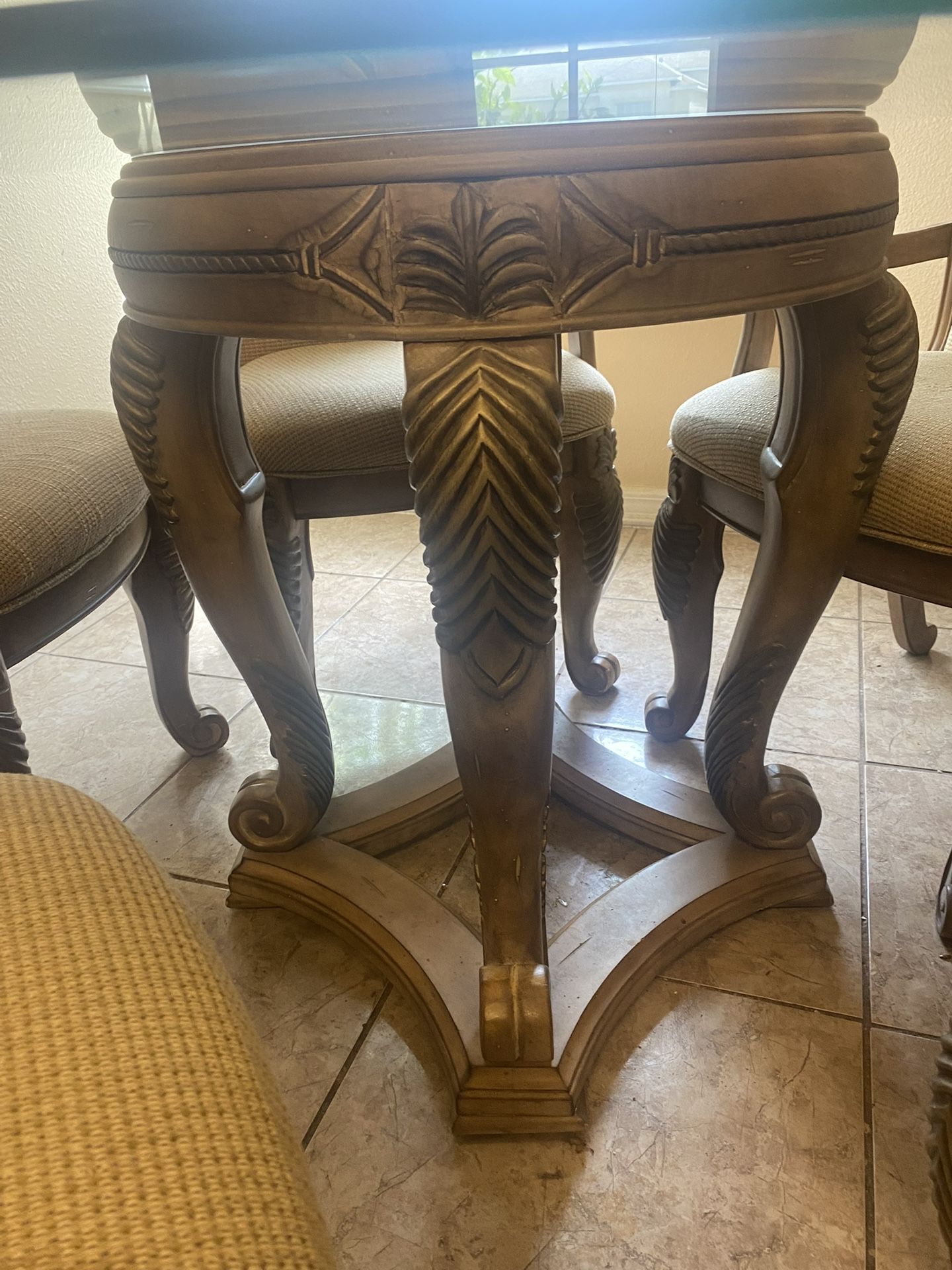 Tommy Bahama : Dinning Room Furniture