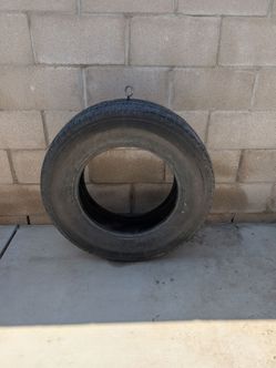 Exercise Tire with Hook for Rope Pulling