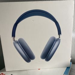 Blue AirPod Max (NEGOTIABLE)