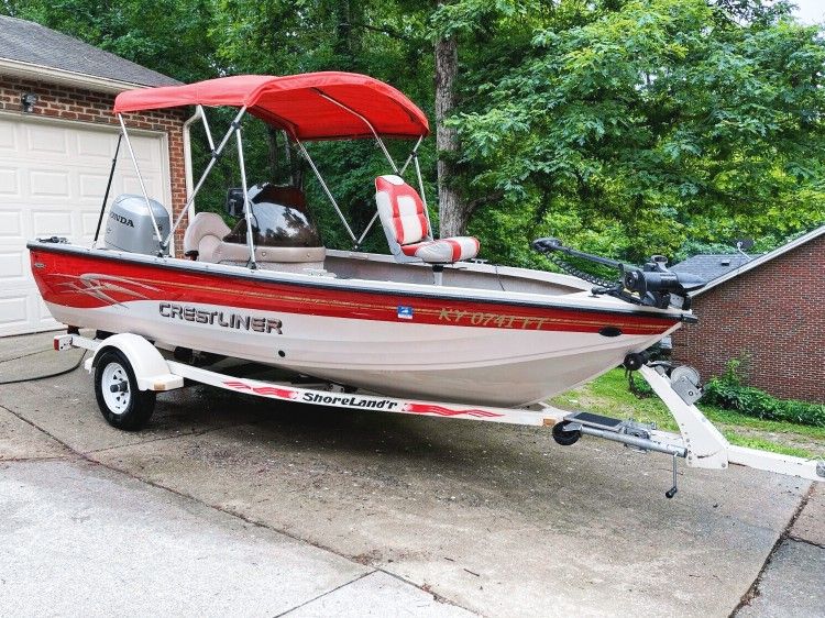 Boat 2001 Crestliner Fish 16' (Trailer Included) Boat 1200$