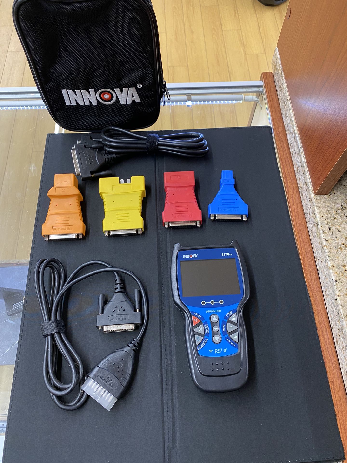 INNOVA 3170RS OBD1 & OBD2 Scanner, ABS Bleeder Scan Tool, OBD2 Diagnostic, Caliper Service, Brake Pad Life, Read/Erase ABS/SRS Codes, Reset Oil Light,