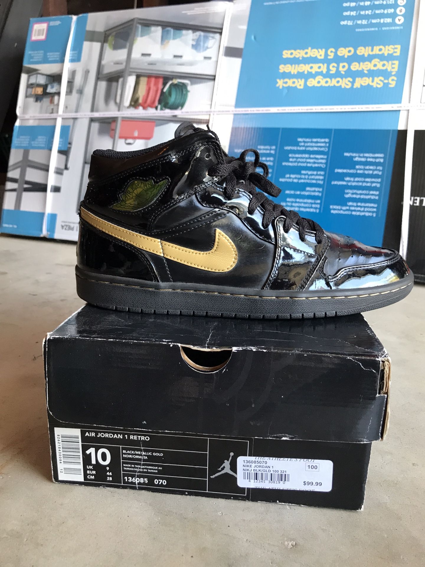 Jordan 1 Retro Black Metallic Gold (2003)