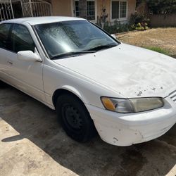 1999 Toyota Camry