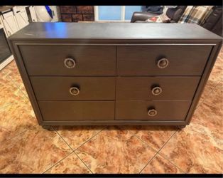 Grey 6 drawer dresser