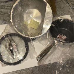 New Princess House Pot w/handle Also New Colander