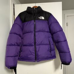 The North Face 700 Small New With Out Tags 