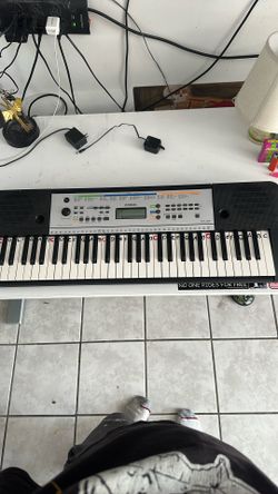 Yamaha Keyboard