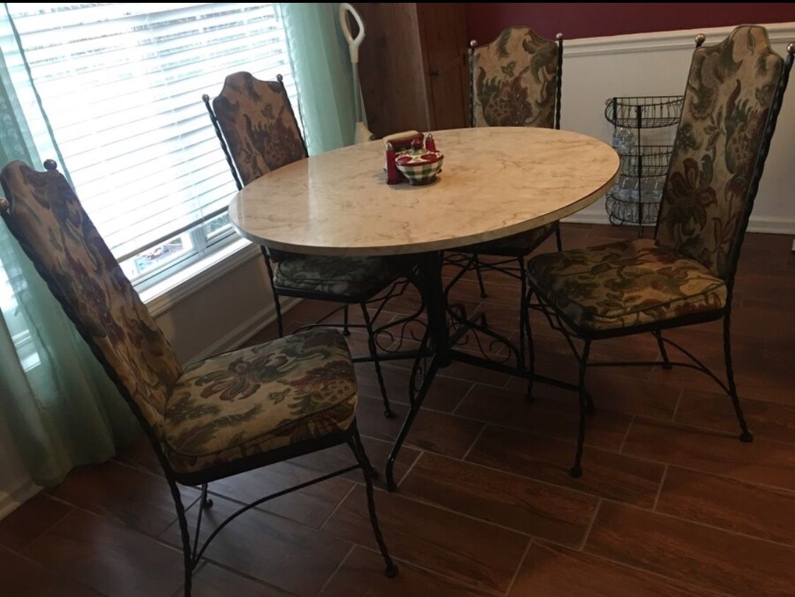 Dinette Set