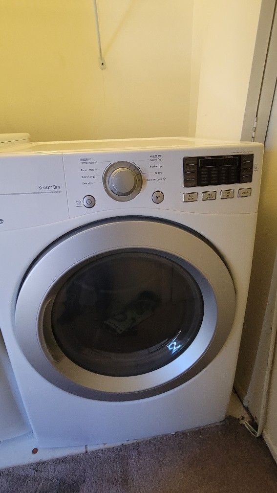 SAMSUNG Dryer Machine .