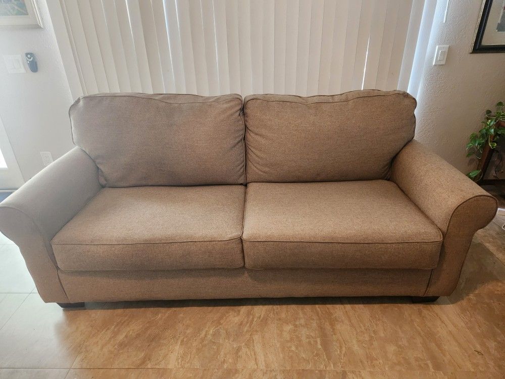 7 Ft Beige Linen Sofa