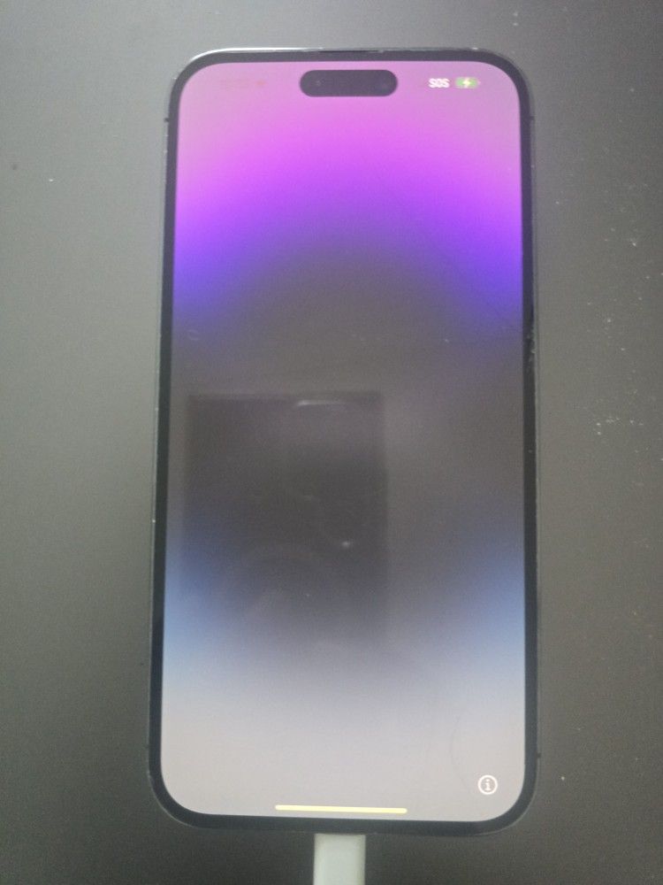 PRE-OWNED IPHONE 14 PRO MAX UNLOCKED. 79% Battery Capacity