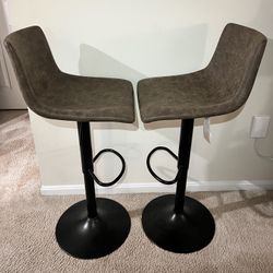 2 Brown Bar Stools – Swivel + Adjustable Height
