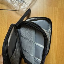 ELECTRONIC ORGANIZER POUCH BAG