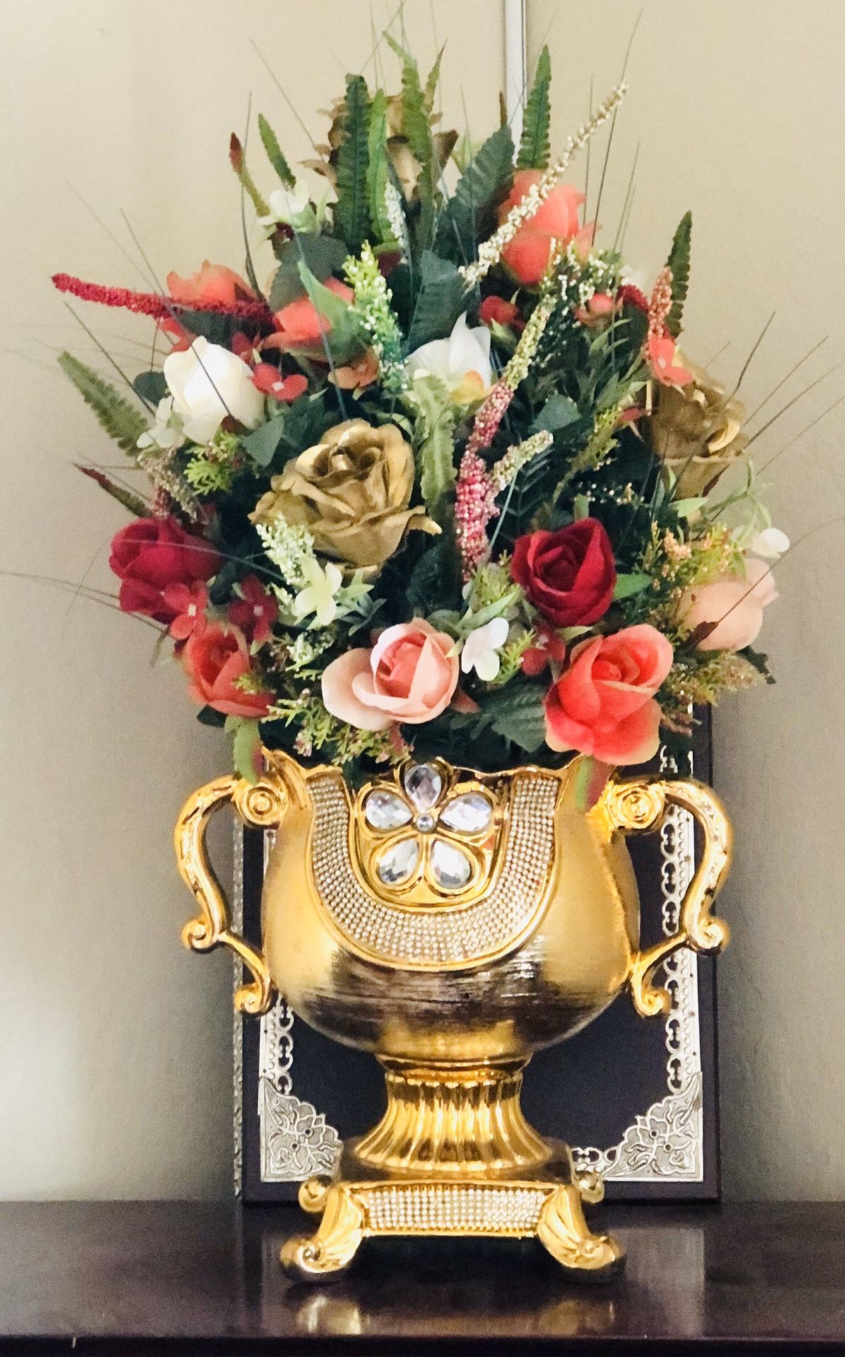 Vase With Flowers ๐ ๐๐๐