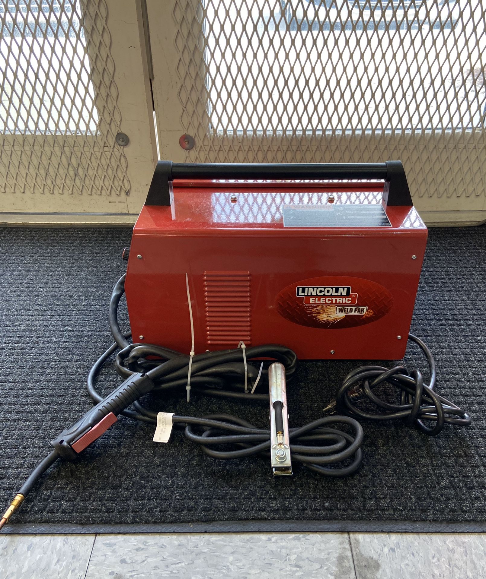 Lincoln Electric Welder 10949 for Sale in Lake Worth, FL OfferUp