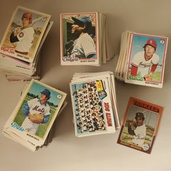 BASEBALL CARDS