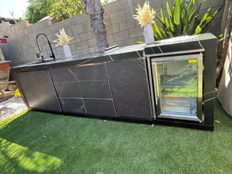OUTDOOR KITCHEN ILAND BRAND NEW