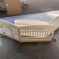 Stand Up Dog Gate