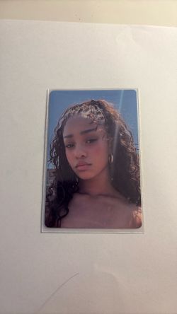 KATSEYE Manon SIS photocard