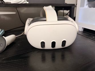 Meta Quest 3 VR Headset