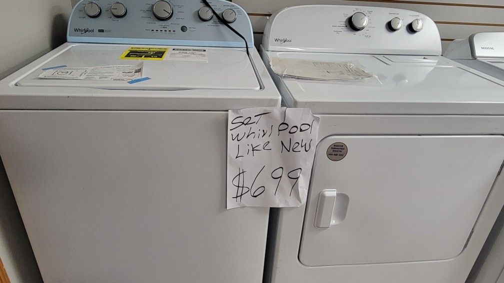 SET WHIRLPOOL WASHER AND DRYER ELECTRIC LIKE NEW 2 MONTHS OLD DELIVERY AVAILABLE