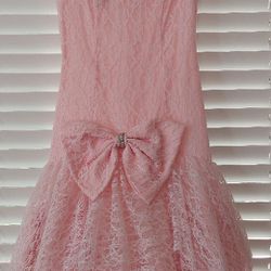 TEEN PINK LACE GRADUATION DRESS! $5.00!  COME SEE, COME TRY ON!