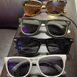 Awesome 😎 !! (5) Pairs Of Sunglasses For A Low Price !