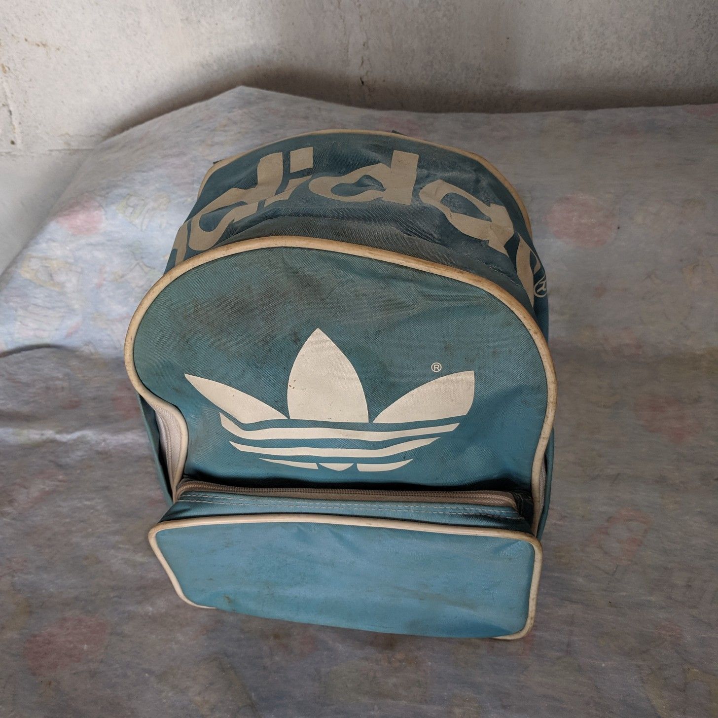 Vintage 90s Adidas mini backpack