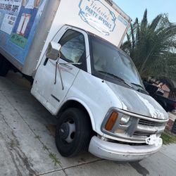 2000 Chevrolet Express 3500