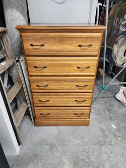 Vertical Chest A Dresser
