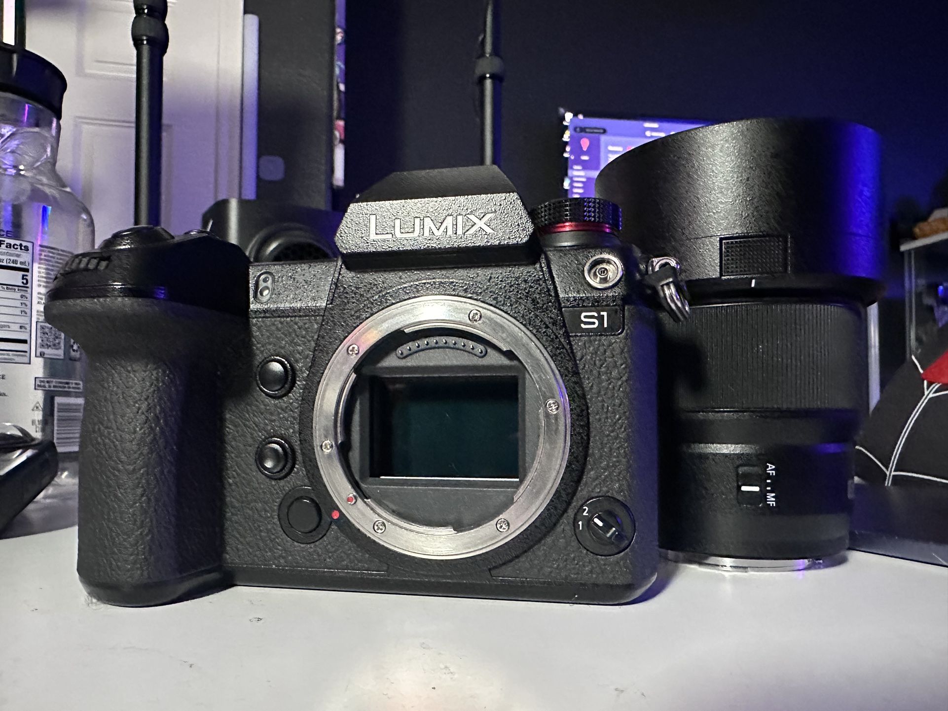 LUMIX S1 FULL FRAME 4K CAMERA w Extras Full Setup