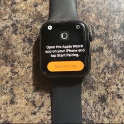 Apple Watch Series 4 GPS + Cellular 44mm