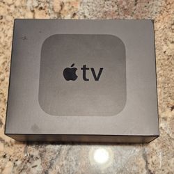 Apple TV A1625 EMC 2907 with Remote, Power Cable, Box 4th Generation 64 GB