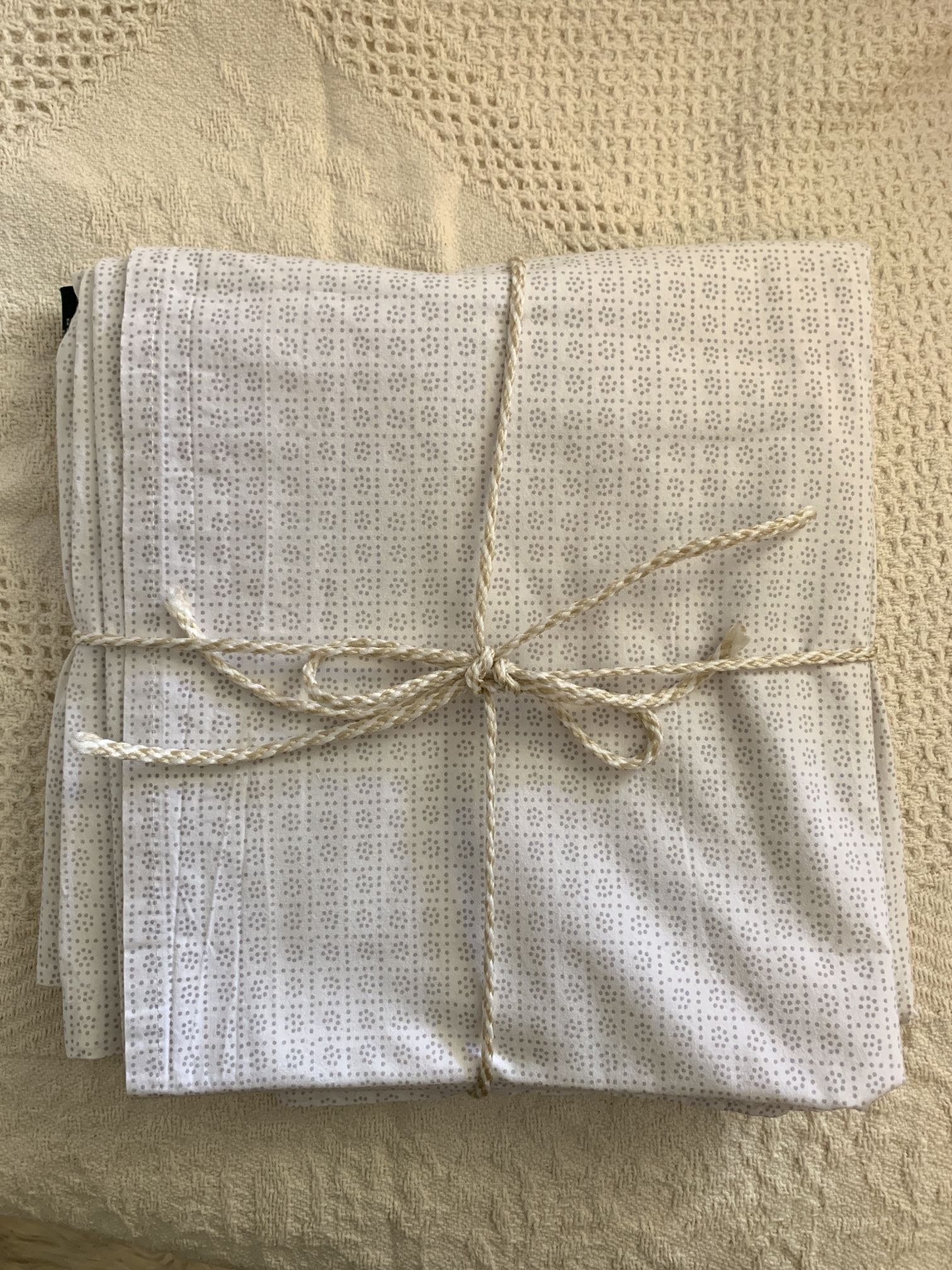 Lauren Ralph Lauren Farmhouse Queen Flat Sheet Neutral Shade Tiny Dot Flowers