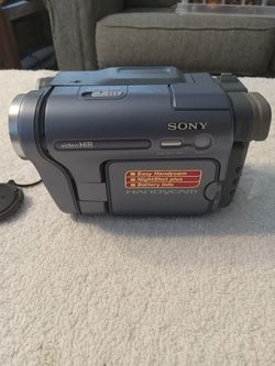 Sony Handycam HI-8 analog Camcorder 