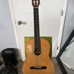 Acustic Guitar MAKE AN OFFER