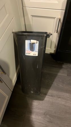 Free trash can