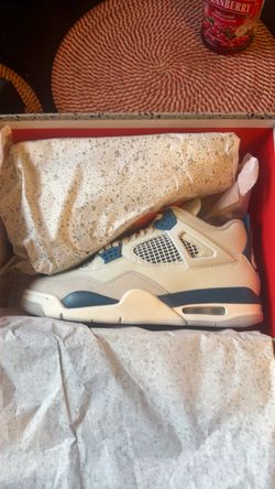 2024 Military Blue 4s DS sz 8 men’s