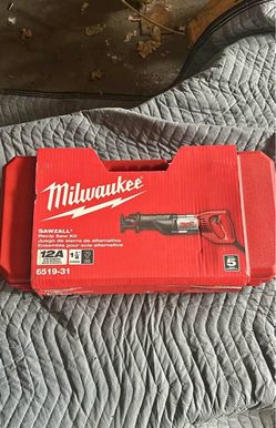 Milwaukee Sawzall 6519-31 Reciprocating Saw Kit – New